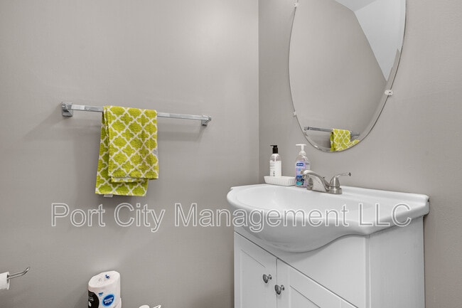 Building Photo - 2754 Zeek Ln