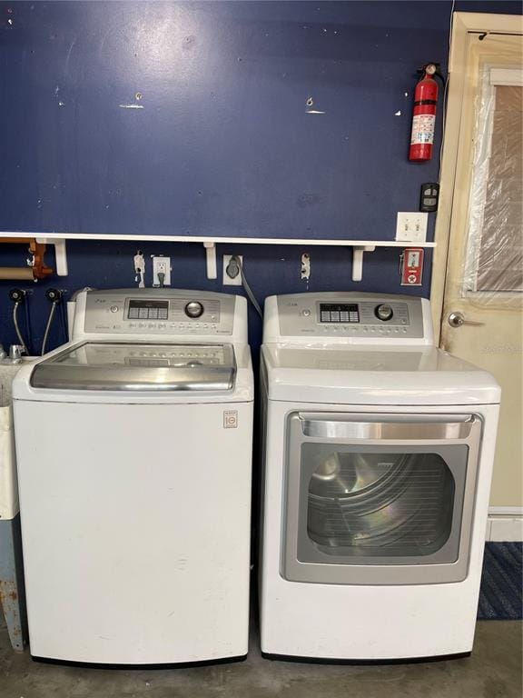 Building Photo - 10120 Willow Dr