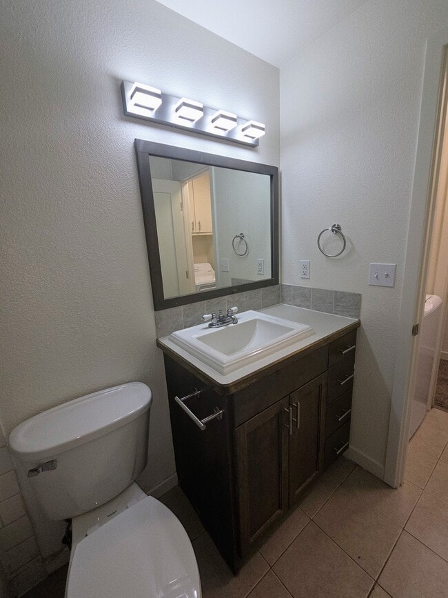 Building Photo - 2118 S Roosevelt St