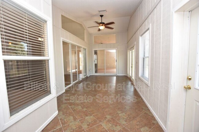 Building Photo - 5357 St Lucia Dr