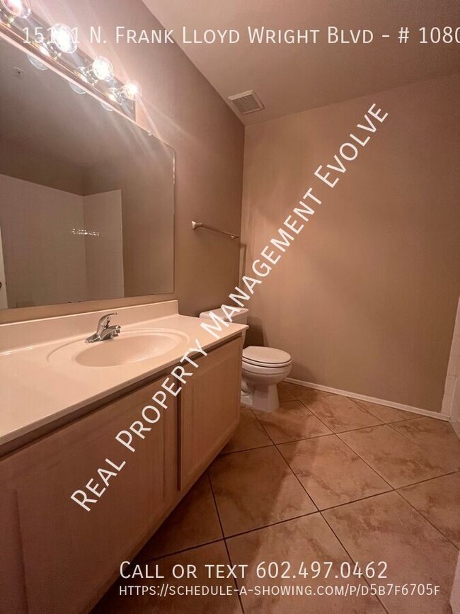 Building Photo - Nice Scottsdale Condo!