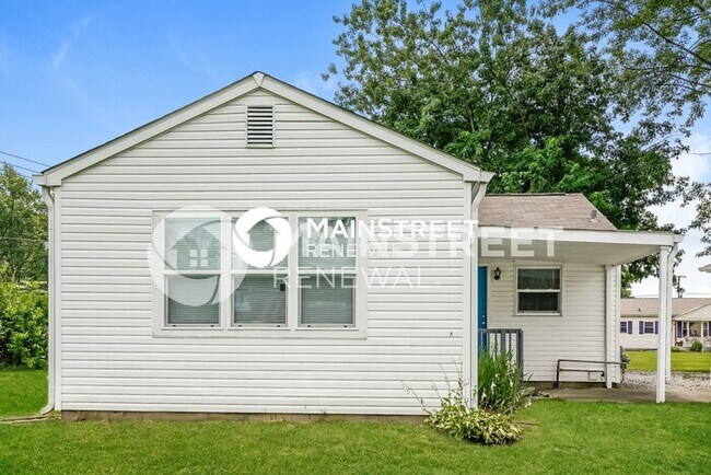 Building Photo - 3 Bedroom Pet-Friendly Home in GREENWOOD, ...