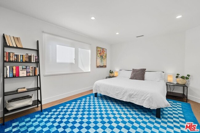 Building Photo - 411 Grand Blvd