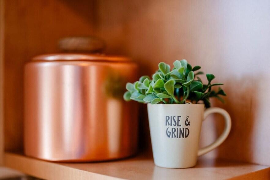 Building Photo - 318 Saratoga Ave