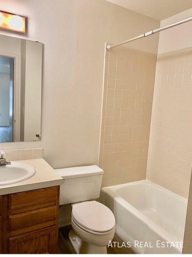 Building Photo - 2172 35th Ave Ct