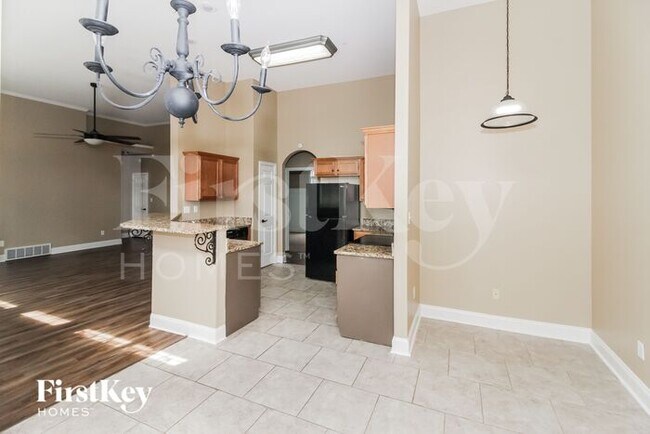 Building Photo - 8233 Sawyer Mill Cove