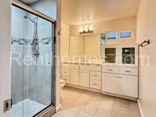 Building Photo - 16702 San Salvador Rd