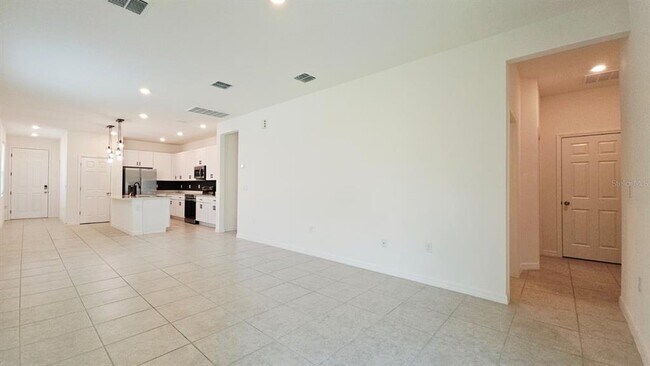 Building Photo - 722 Lemon Ave
