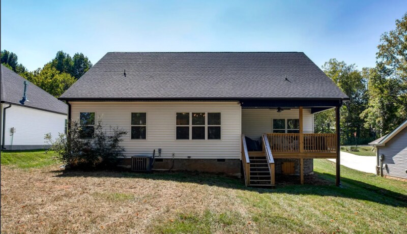 Building Photo - 104 Utsesti Way