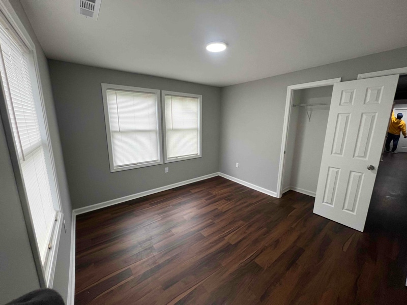 Building Photo - 1747 Center Way S