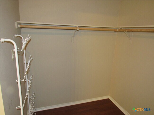 Building Photo - 5812 Montrose Dr