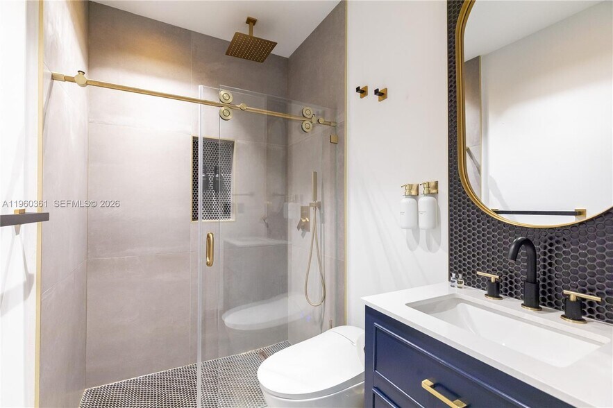 Building Photo - 63 SW 31st Rd