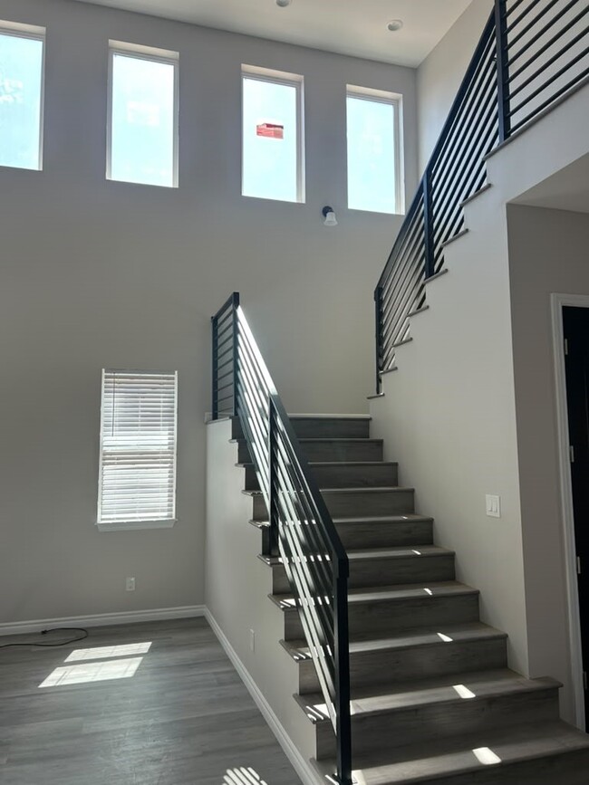 Building Photo - 1751 Duncan Way
