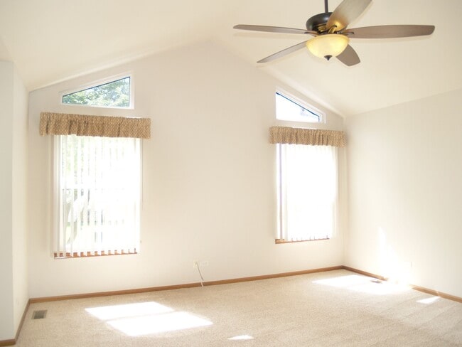 Building Photo - 4707 Mikasa Ct