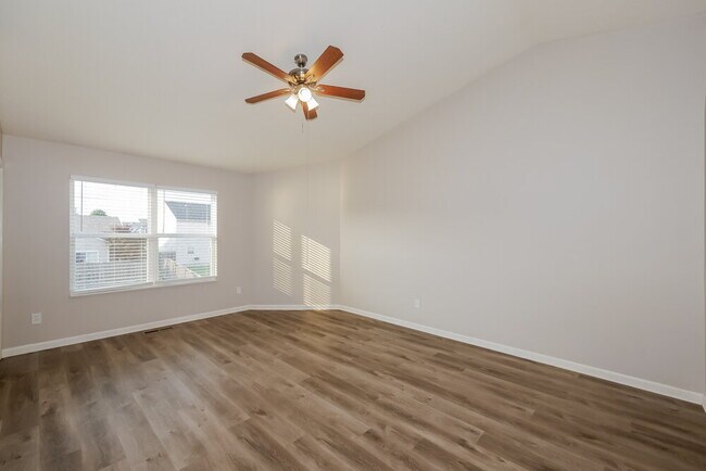 Building Photo - 3402 Enclave Ln