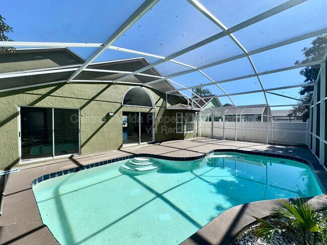 Building Photo - 3032 Bloomsbury Dr