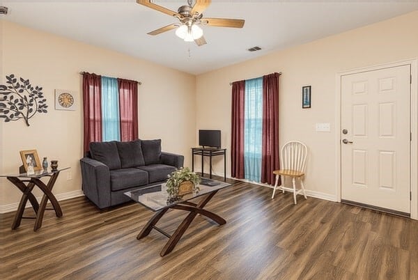 Building Photo - 8306 Flintridge Dr