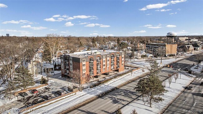 Building Photo - 35300 Woodward Ave