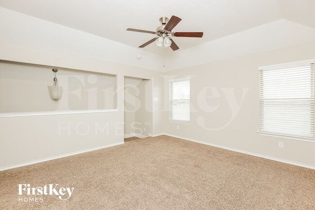 Building Photo - 1204 Scott Dr