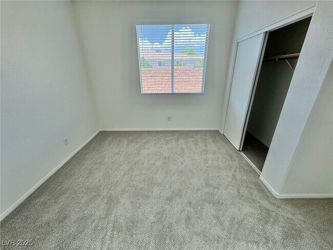 Building Photo - 11097 Evvie Ln
