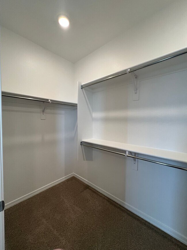 Building Photo - Brand New Home In Pronghorn Ranch!