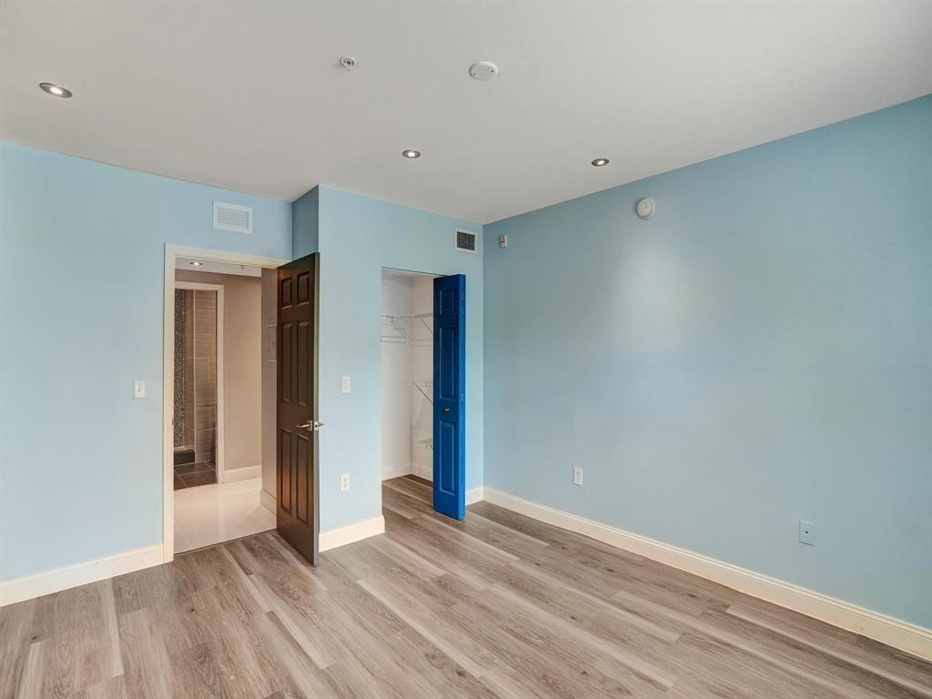 Building Photo - 2351 W Preserve Way