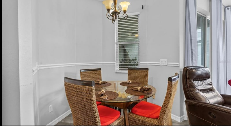 Building Photo - 742 Featherstone Ln