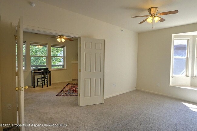 Building Photo - Spacious 3-Bedroom Condo with Scenic Views