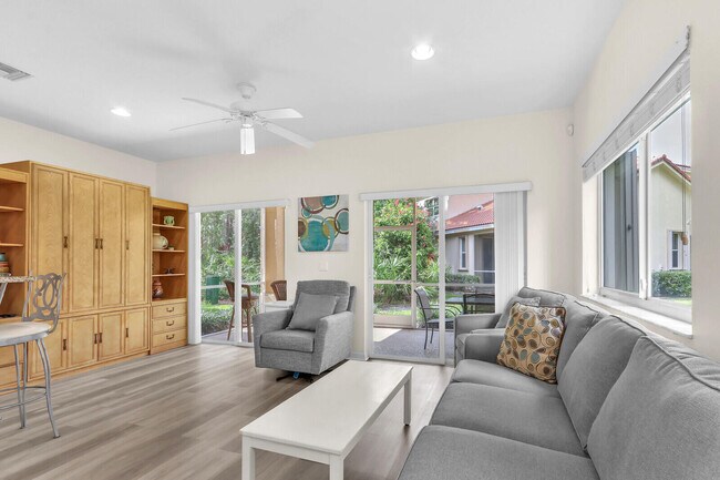 Building Photo - 8931 Sandshot Ct