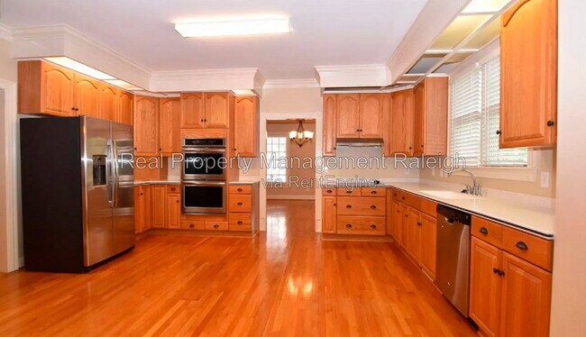 Building Photo - 3528 Eden Croft Dr