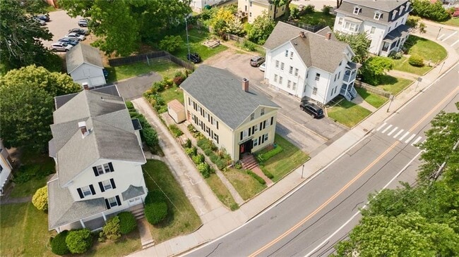 Building Photo - 110 High St