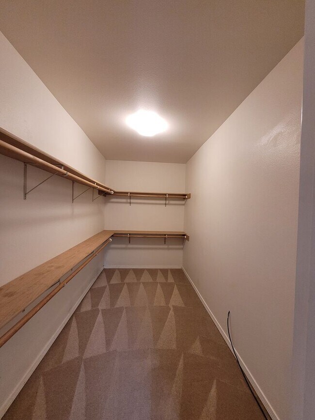 Building Photo - 1601 Waterwood Cir