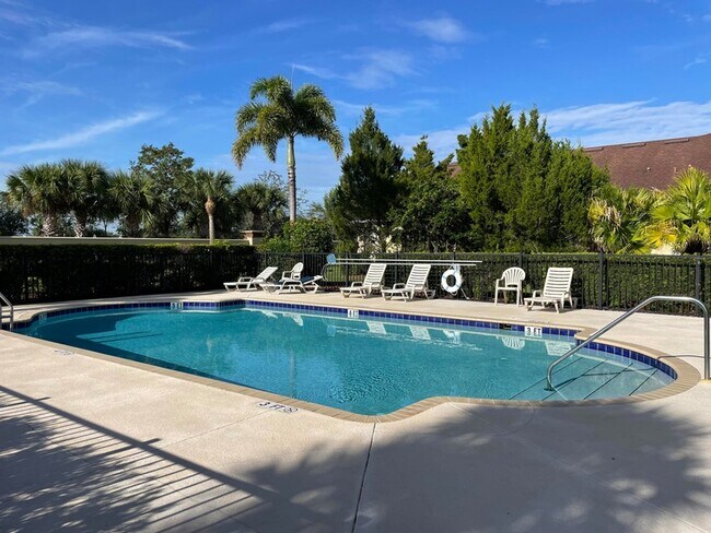 Building Photo - 5757 Tamarac Dr