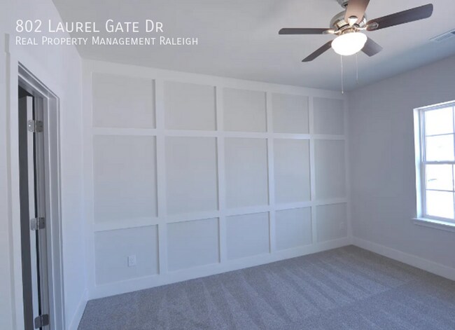 Building Photo - 802 Laurel Gate Dr