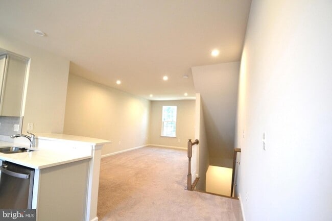Building Photo - 1318 Trestle Dr