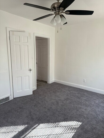 Building Photo - 318 Macon Ave