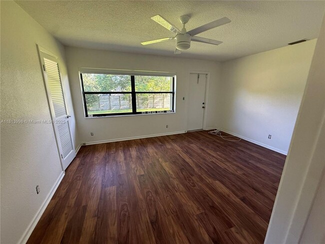 Building Photo - 6160 SW 188th Ave