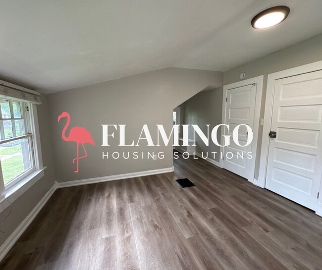Building Photo - 1225 Seneca Dr
