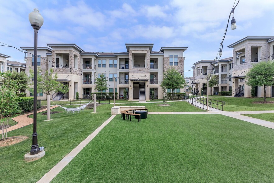 Building Photo - 1560 League Line Rd