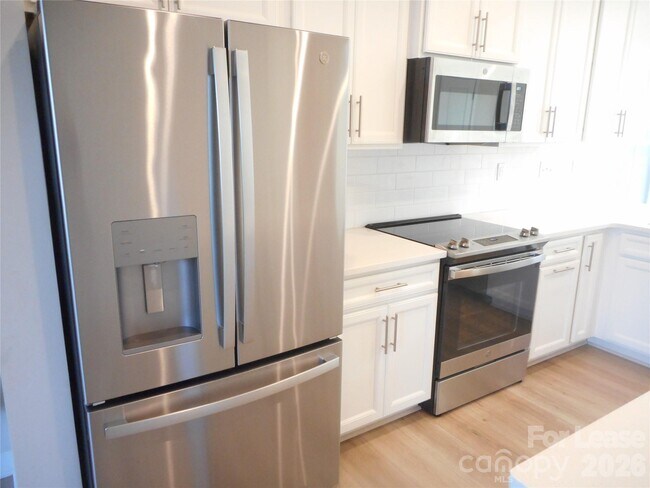 Building Photo - 3121 Coquina Ln