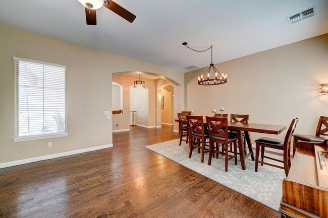 Building Photo - 4221 S Danyell Dr