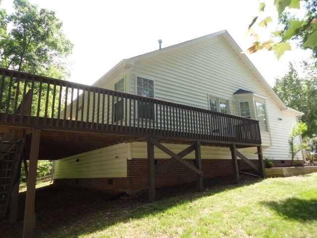 Building Photo - 905 Finchurch Cir