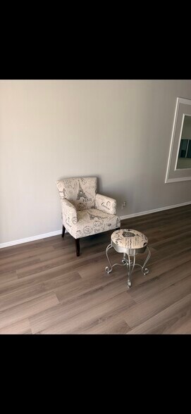 Building Photo - 330 NW 67th St