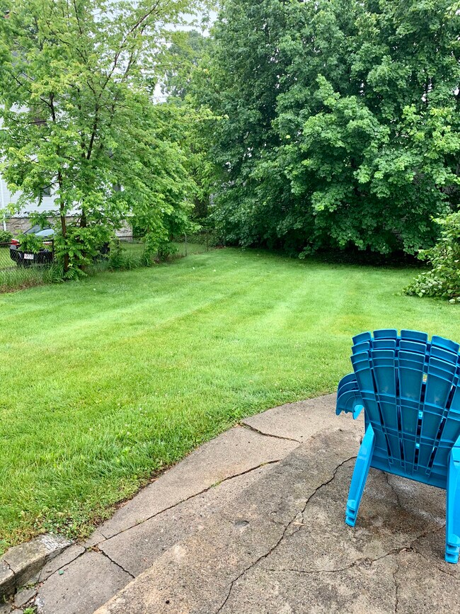 Building Photo - 94 Spruce St