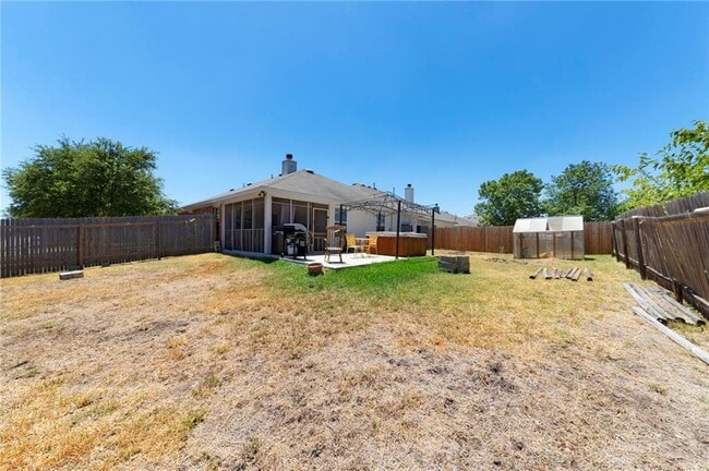 Building Photo - 3920 Bandice Ln