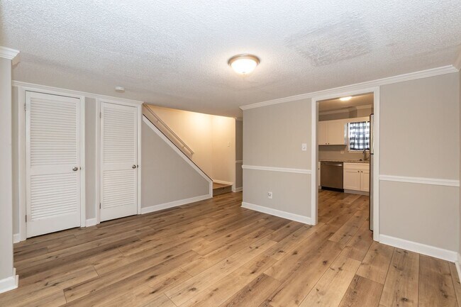 Building Photo - Fully Renovated 2BR Townhome-Style Condo – Available Now!