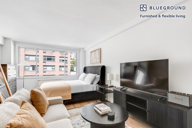 Building Photo - 340 E 51st St