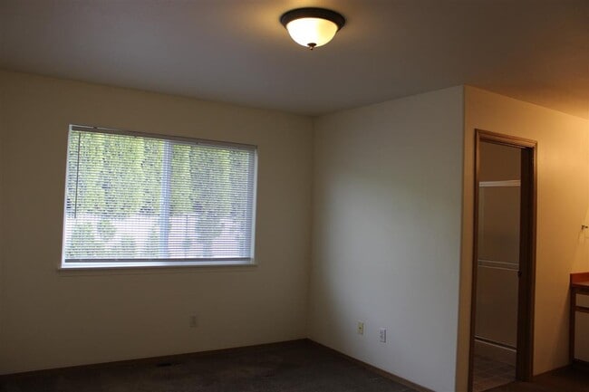 Building Photo - CM#2