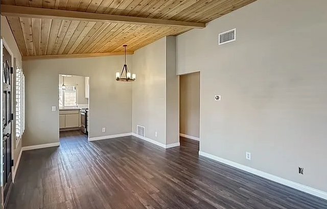Building Photo - 12472 Ironbark Dr