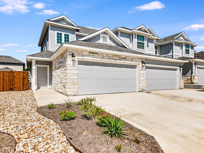 Building Photo - "Charming 3-Bedroom Condo Retreat in Georgetown with Spacious 1,517 Sq Ft Layout!"